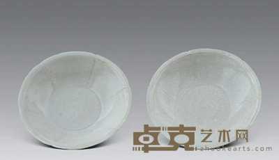 宋 影青花口碟（一对） 口径12.5cm；底径4cm